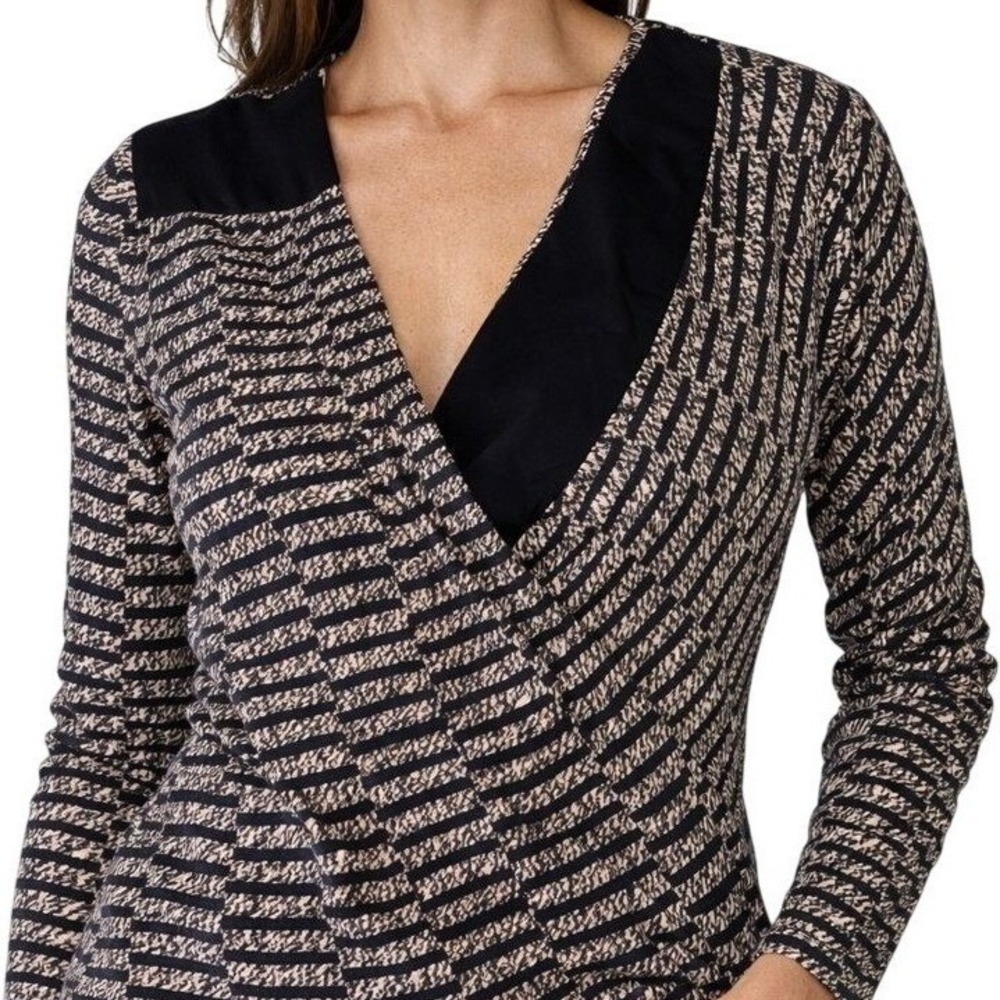 Nicole Farhi Knit Wrap Blouse S Black Gray Cream Geometric Designer Surplice Top